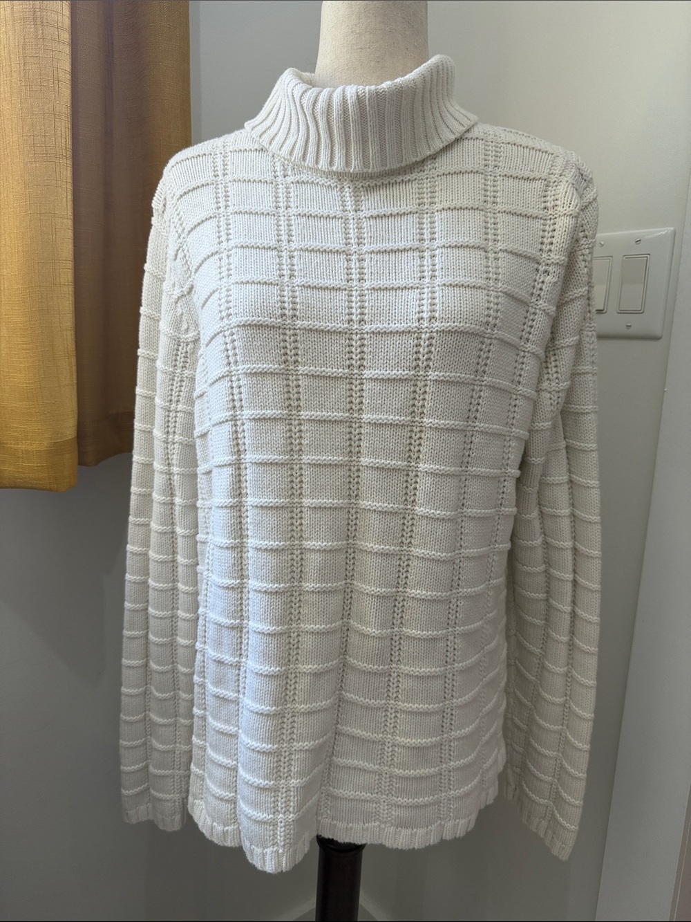 Liz Claiborne Cream Turtleneck Grid-Knit Sweater
